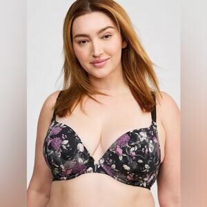 Torrid XO Plunge Push Up Front Close 360° Back Smoothing Bra Size 46D EUC